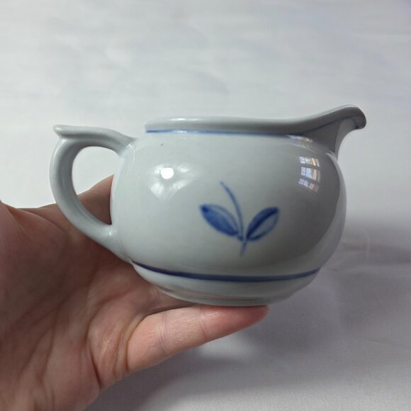 Arabia of Finland Blue Rose Creamer Gray/Blue with Blue Flowers 4 Ounce Size - Picture 9 of 12